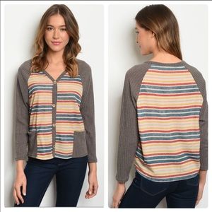 💕Striped Top w/ Gray Sleeves